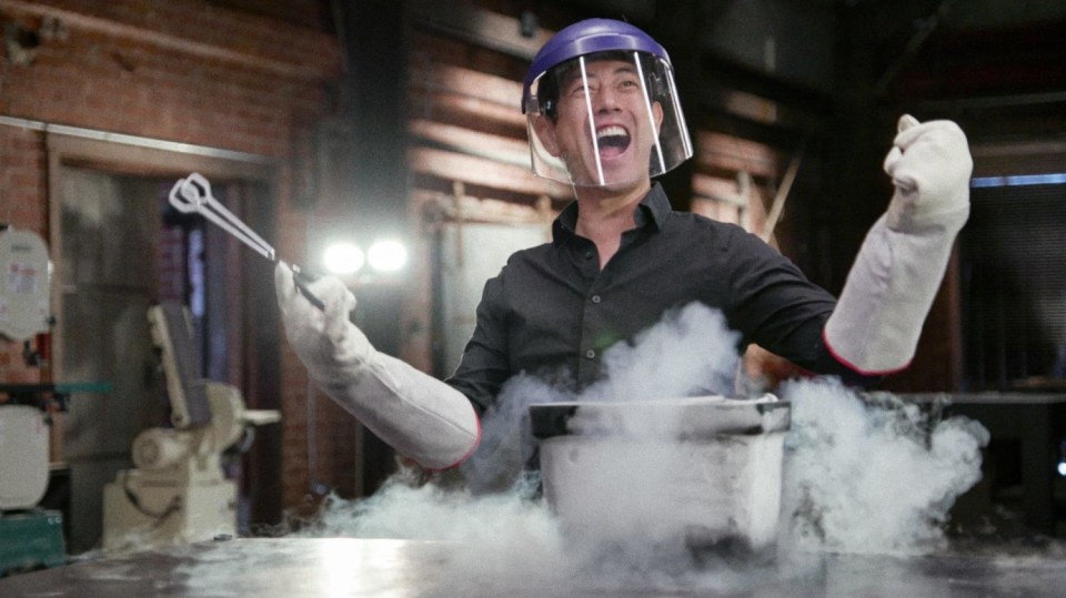 Grant Imahara v pořadu White Rabbit Project